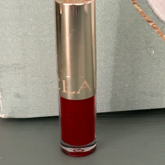 2/$30 Clarins Comfort Lip Oil - Picture 4 of 6